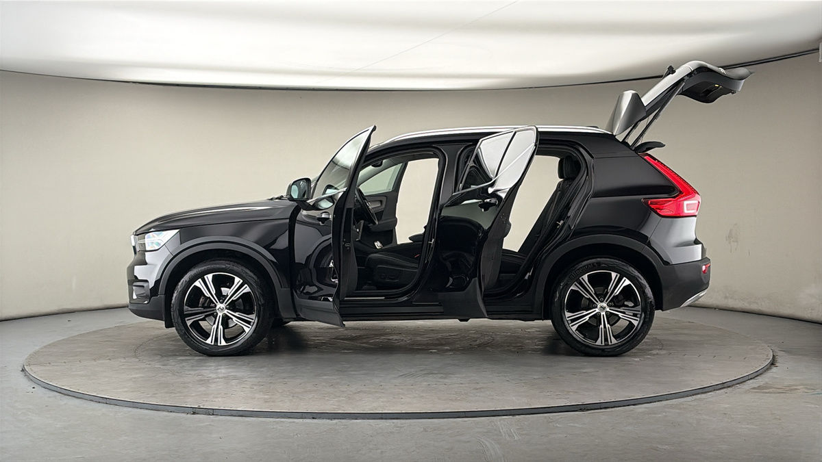 More views of Volvo XC40