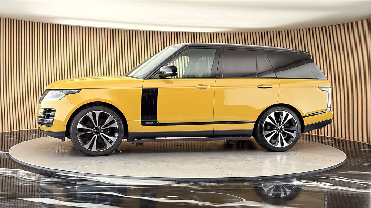 More views of Land Rover Range Rover