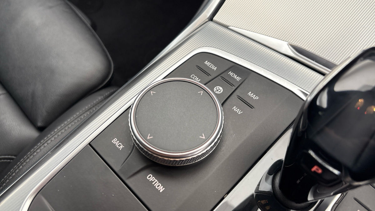 BMW 3 Series Image 29