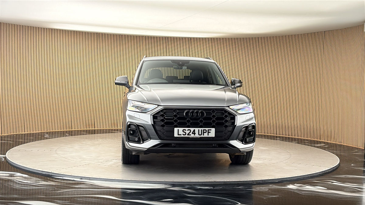 More views of Audi Q5