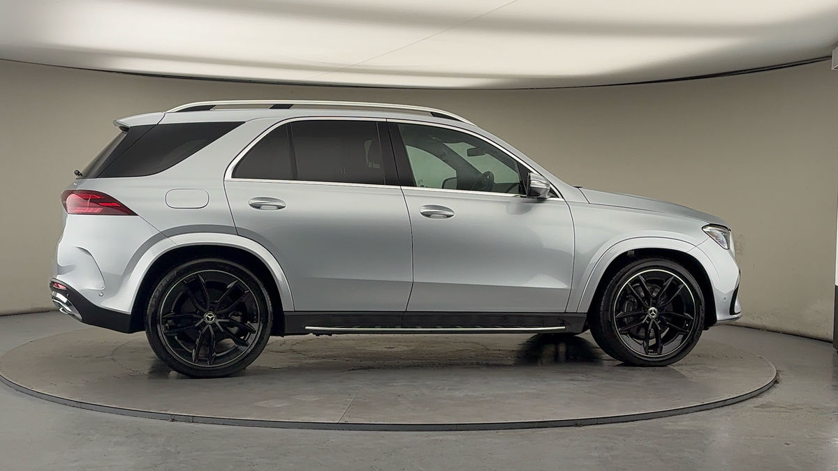 More views of Mercedes-Benz GLE