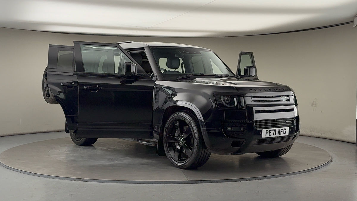 More views of Land Rover Defender 110