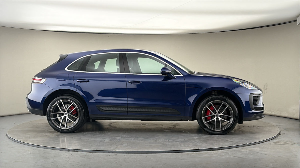 More views of Porsche Macan