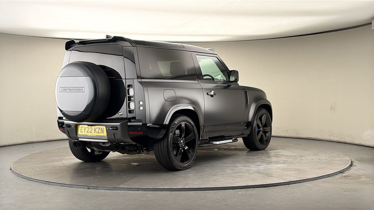 More views of Land Rover Defender 90