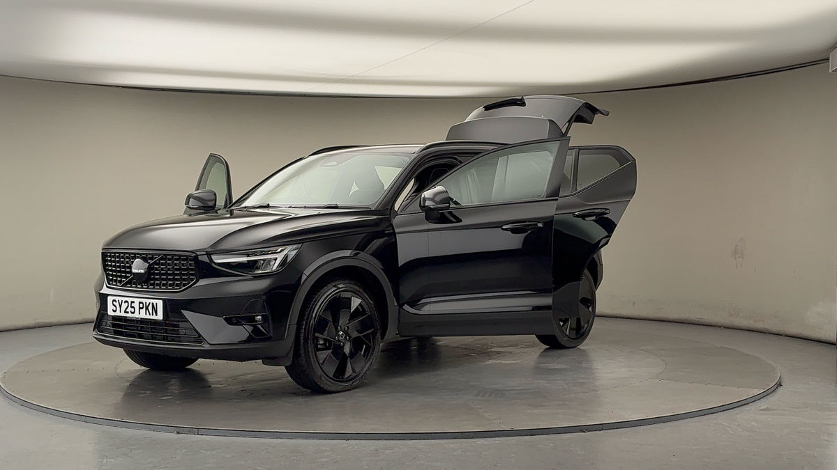 More views of Volvo XC40