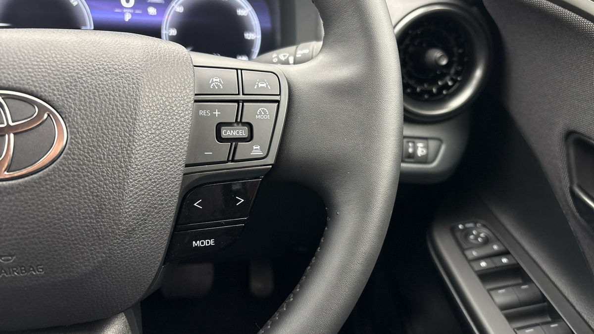 Toyota C-HR Image 14