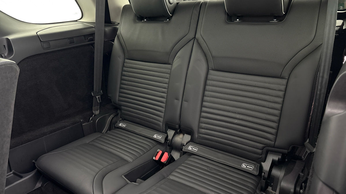 Land Rover Discovery Image 26