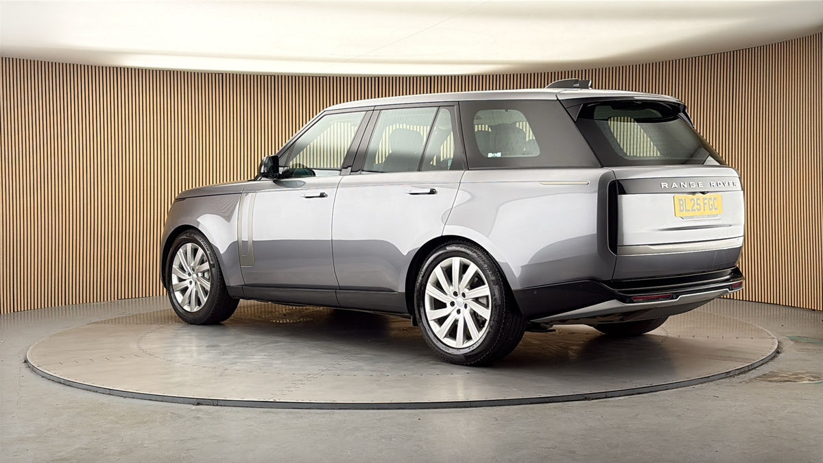 More views of Land Rover Range Rover