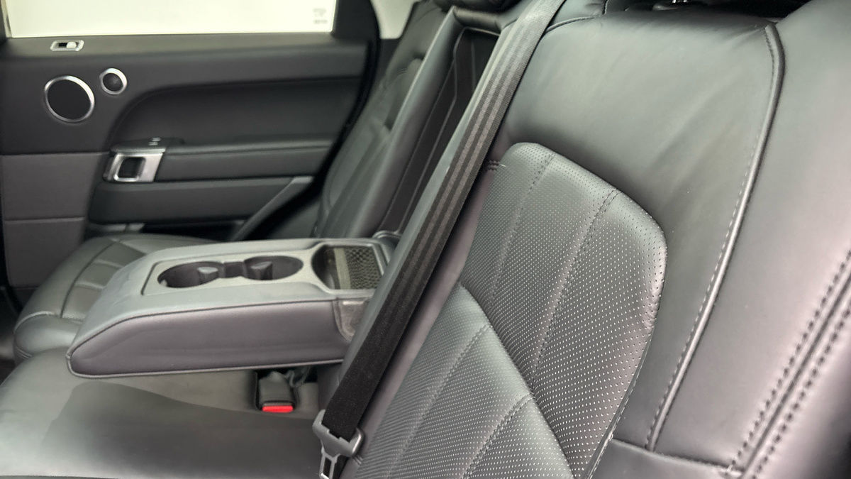 Land Rover Range Rover Sport Image 9