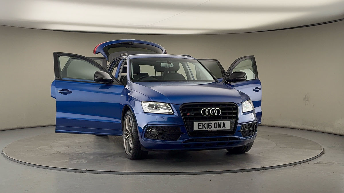 More views of Audi SQ5