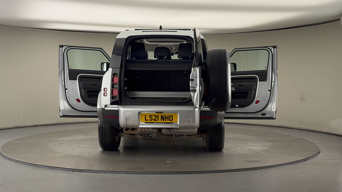 More views of Land Rover Defender 90