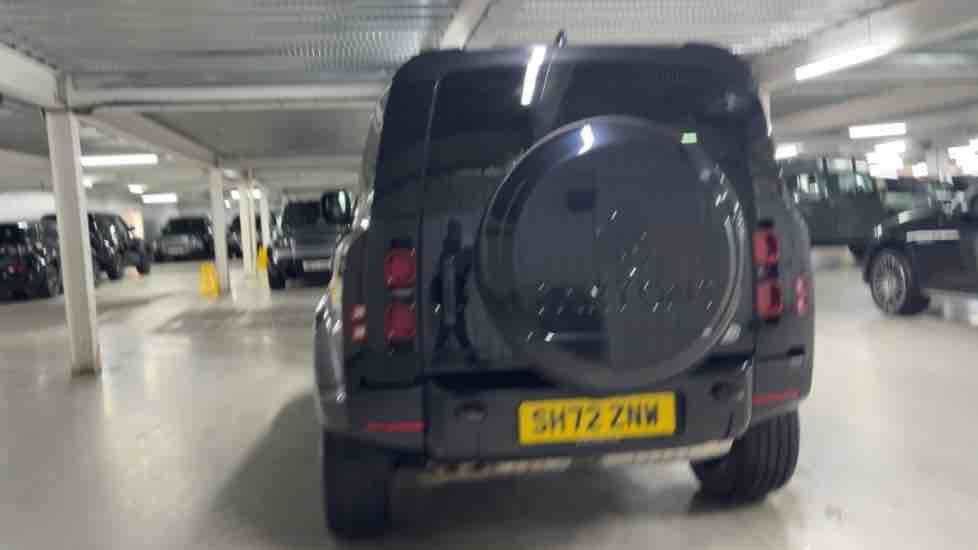 More views of Land Rover Defender 90