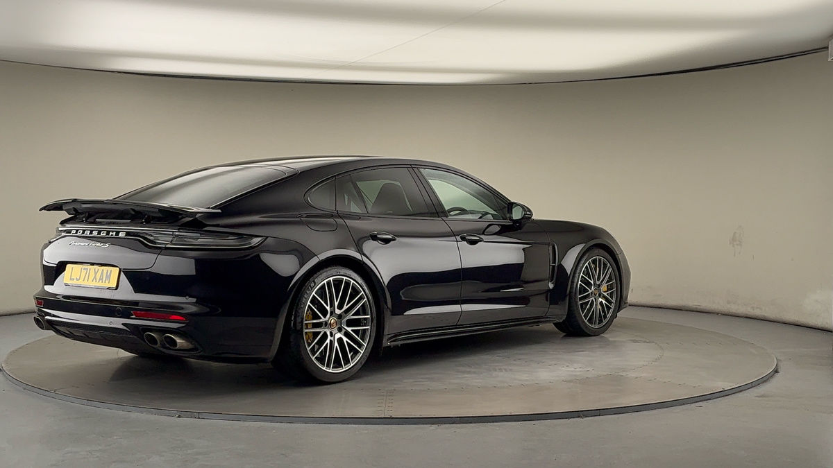 Porsche Panamera Image 21