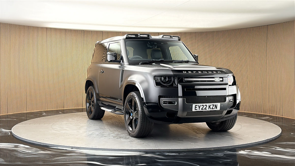 More views of Land Rover Defender 90