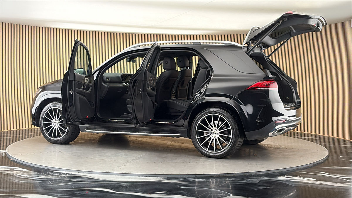 More views of Mercedes-Benz GLE