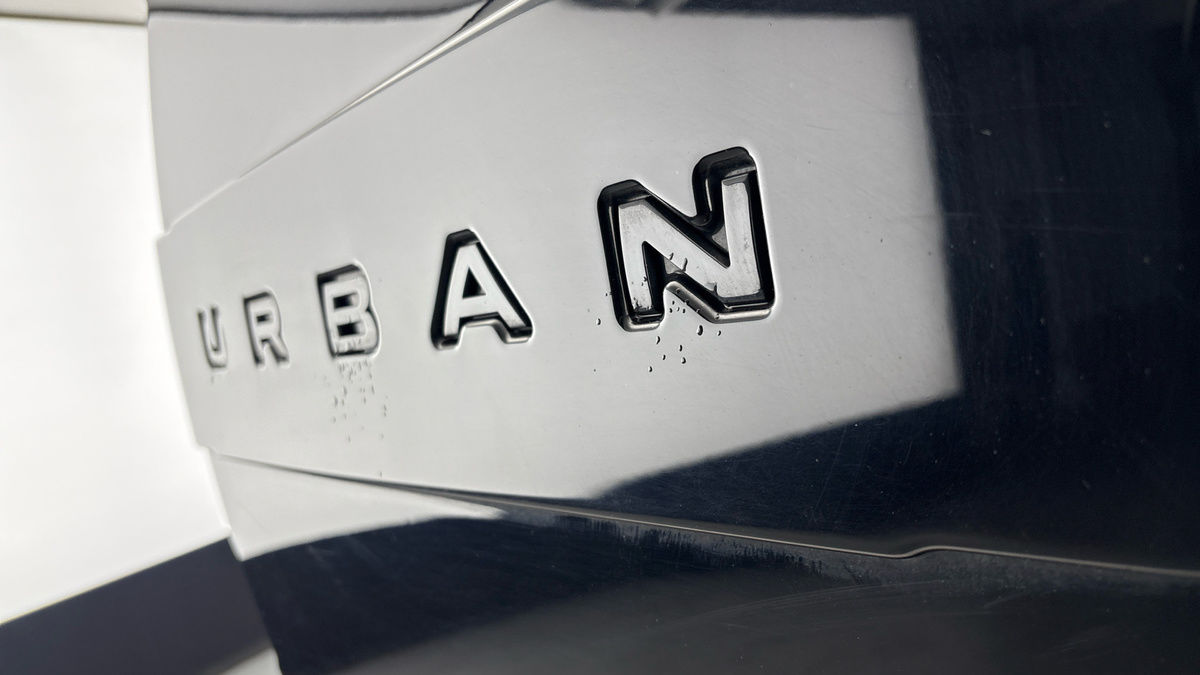 Land Rover Defender 110 Urban Image 30