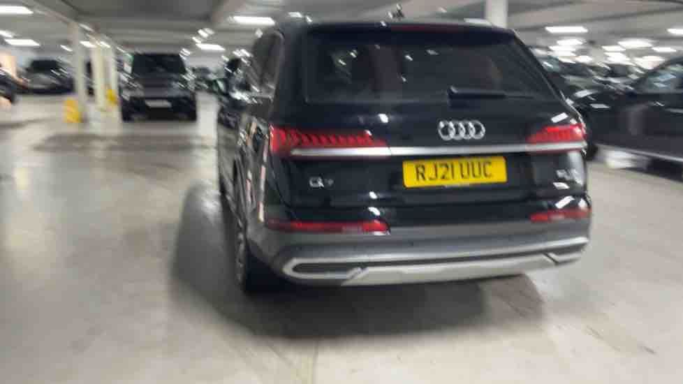 More views of Audi Q7