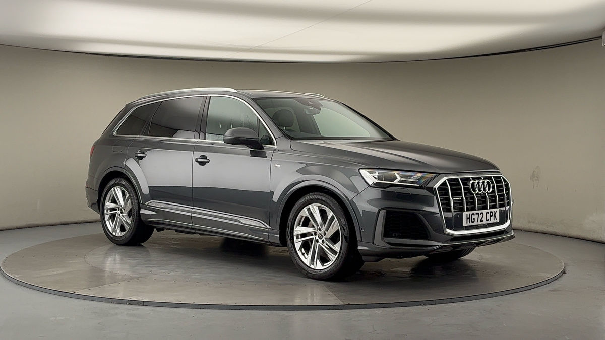 More views of Audi Q7