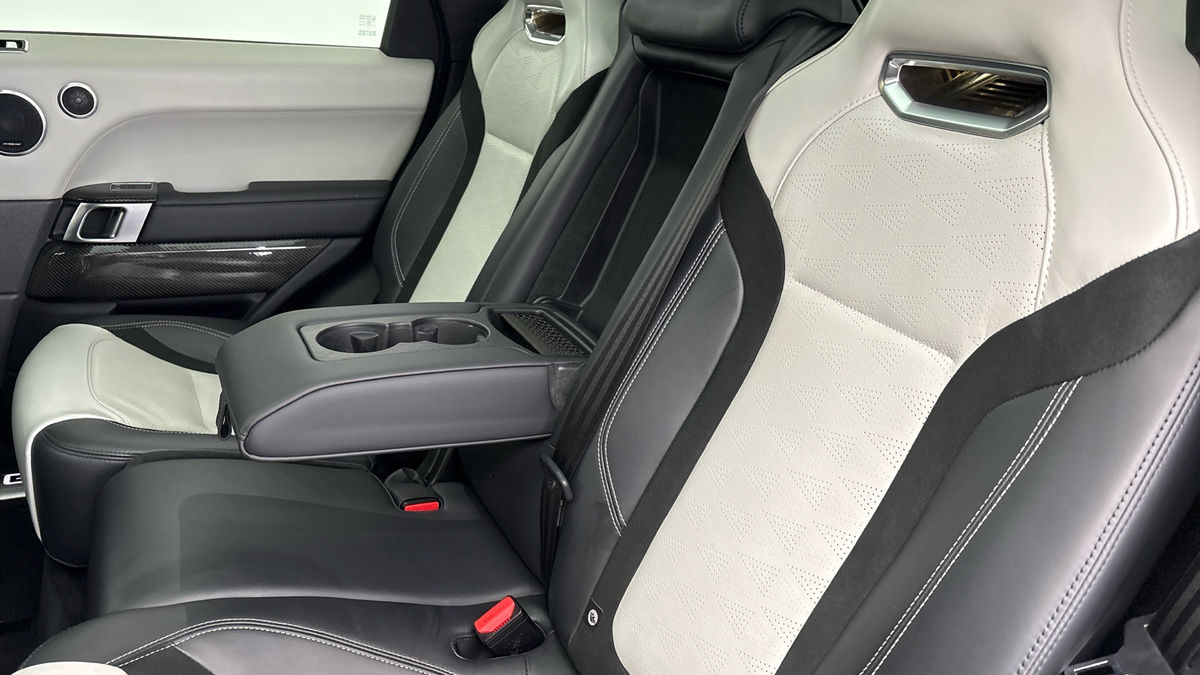 Land Rover Range Rover Sport Image 9