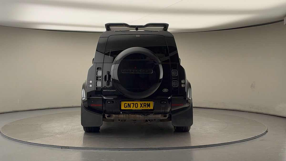 Land Rover Defender 110 Image 4