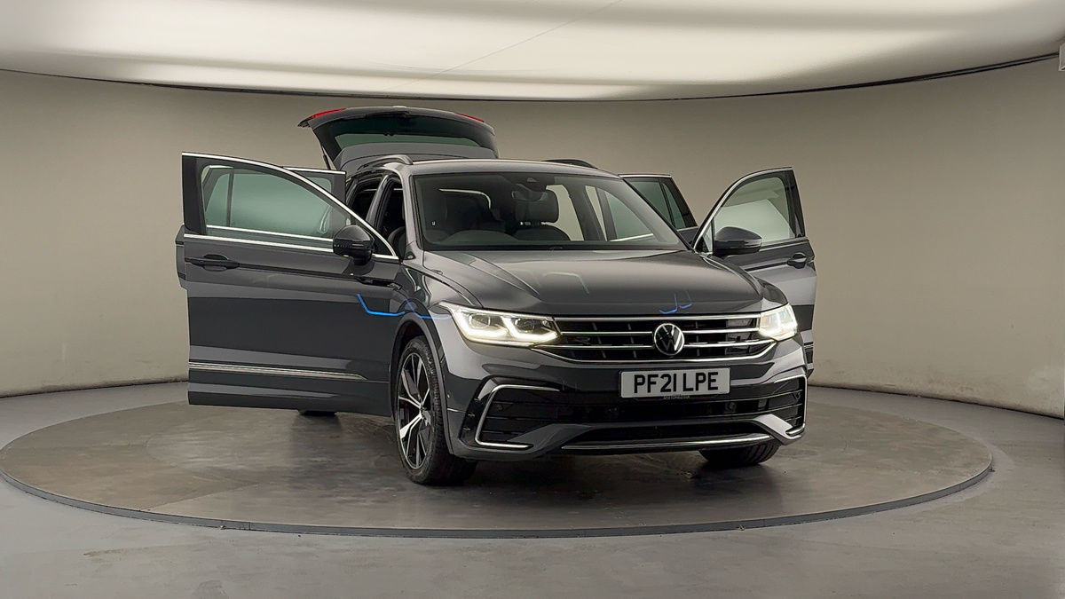 More views of Volkswagen Tiguan
