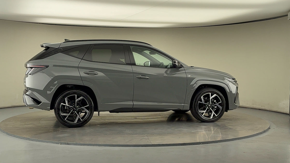 More views of Hyundai TUCSON