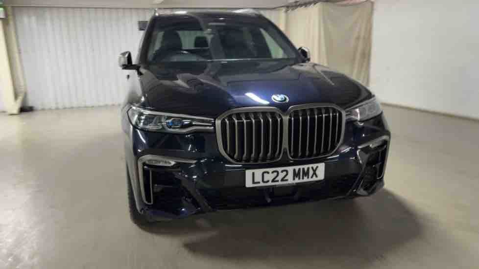 More views of BMW X7