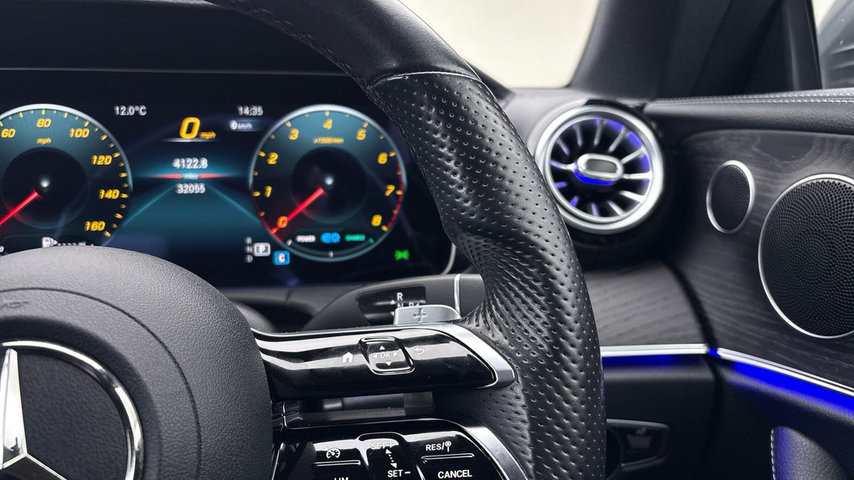 Mercedes-Benz E Class Image 14