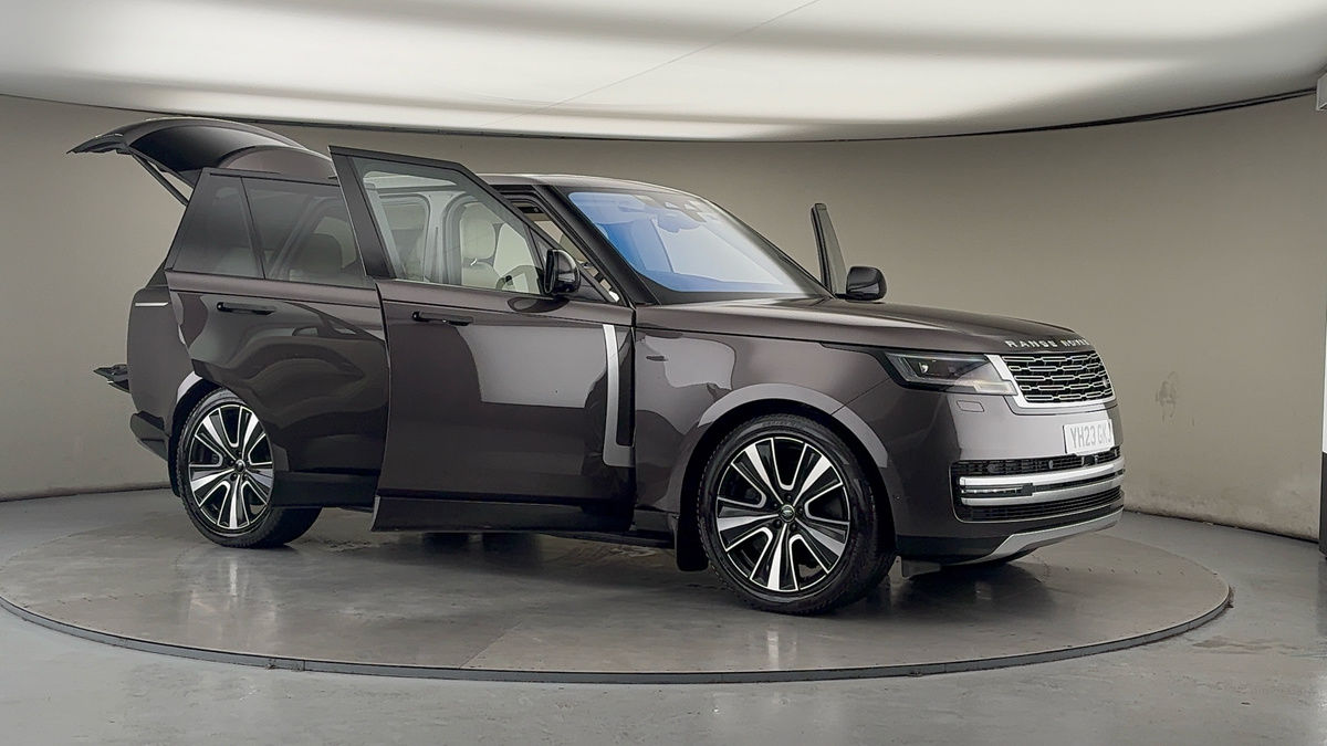 More views of Land Rover Range Rover