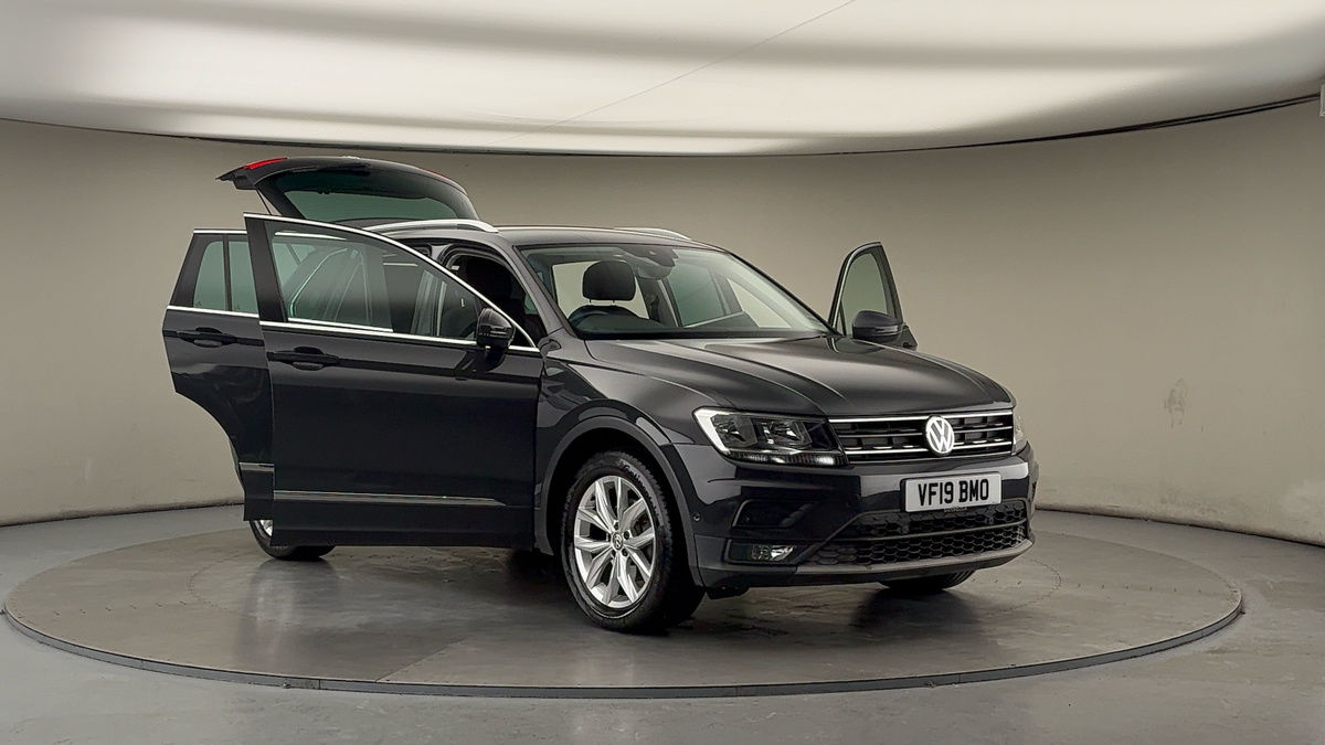 More views of Volkswagen Tiguan