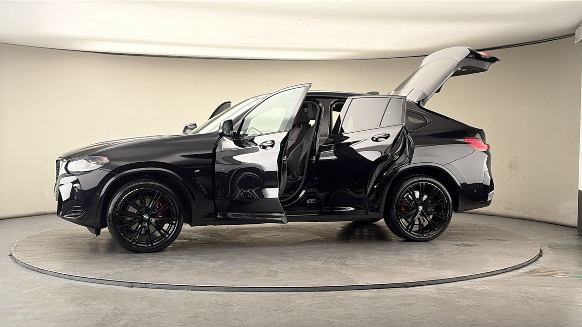 More views of BMW X4