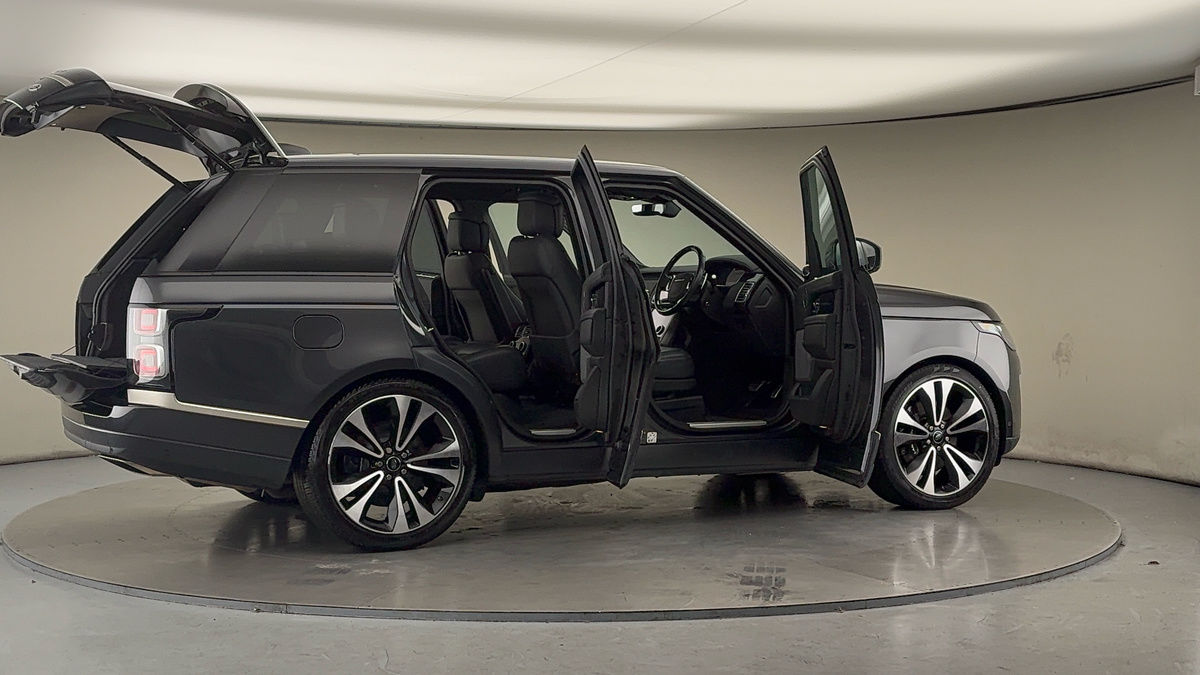 More views of Land Rover Range Rover