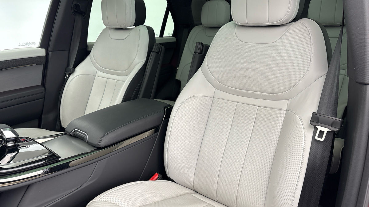 Land Rover Range Rover Sport Image 7