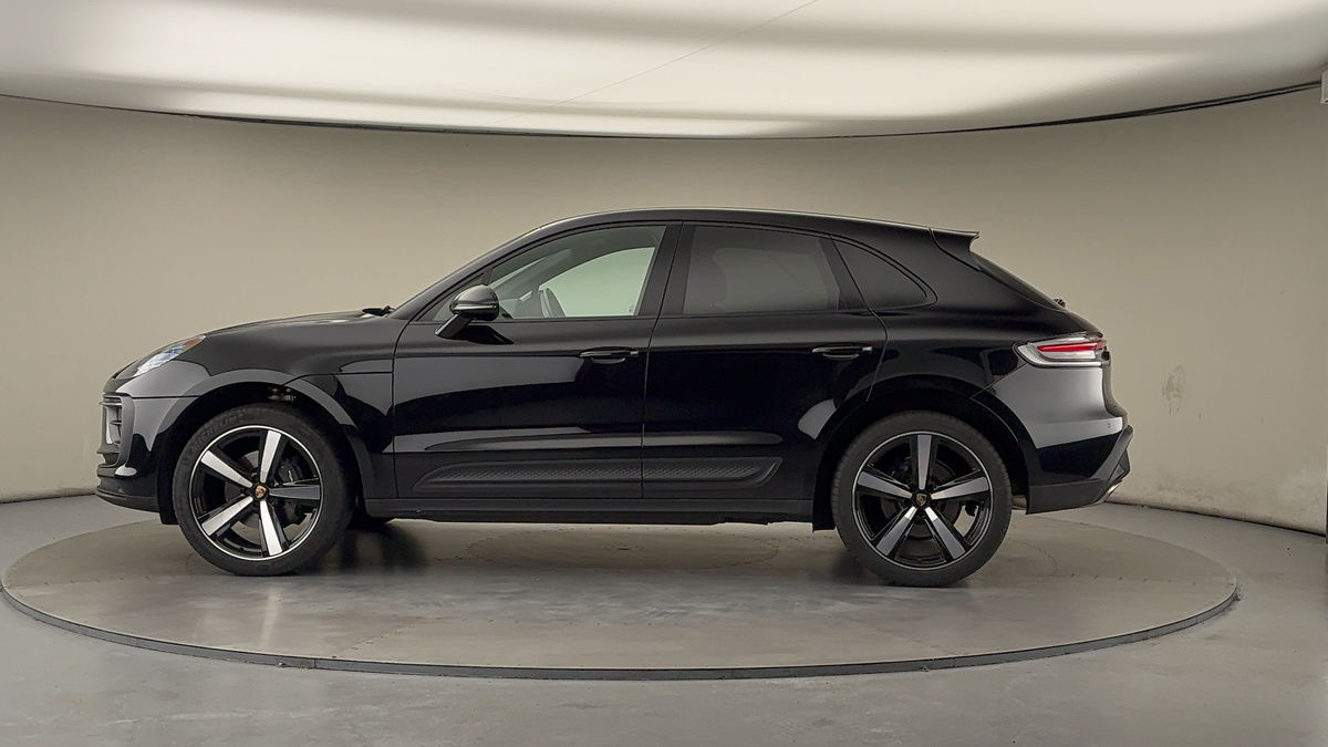 More views of Porsche Macan