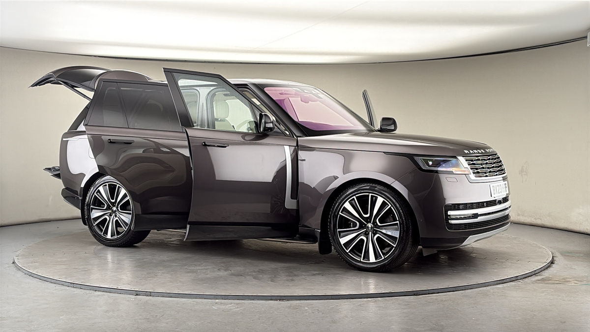 More views of Land Rover Range Rover