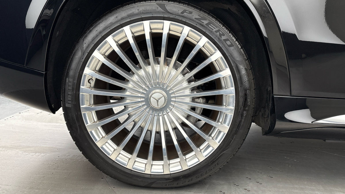 Mercedes-Benz Maybach GLS Image 10