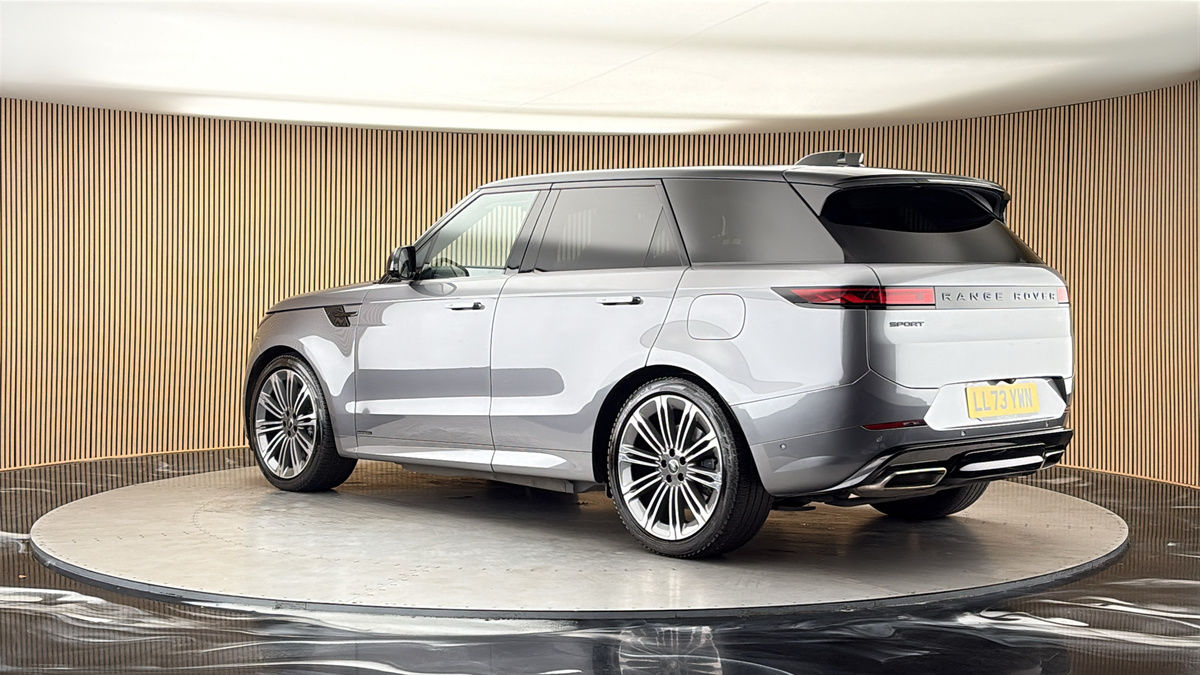 More views of Land Rover Range Rover Sport