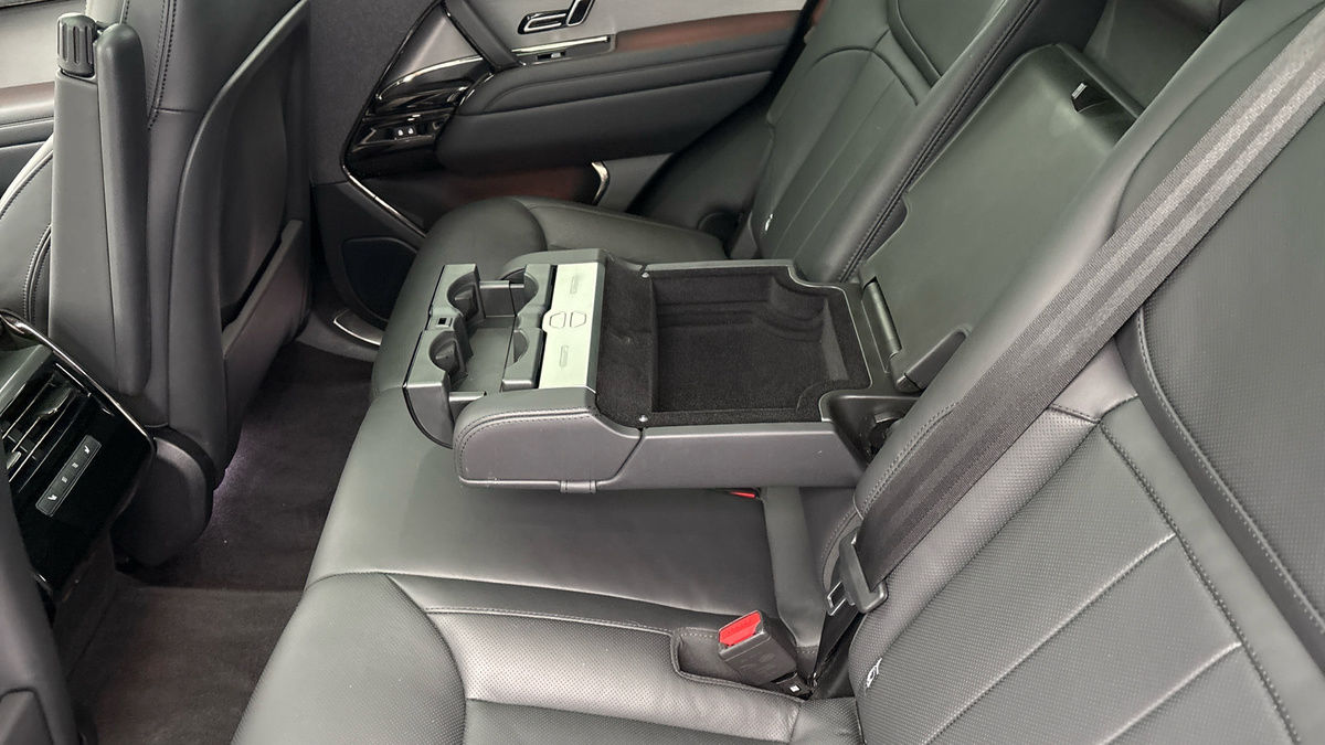 Land Rover Range Rover Sport Image 9