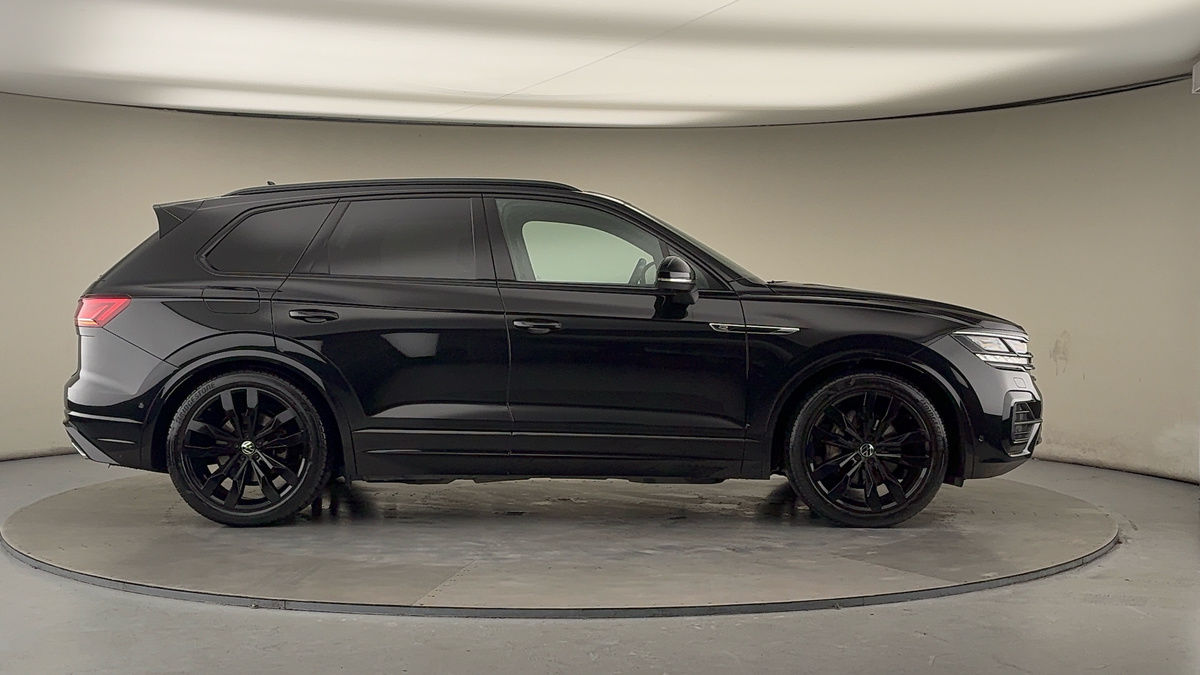 Volkswagen Touareg Image 16