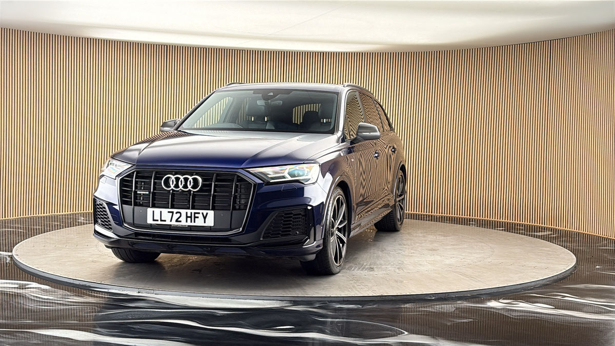 More views of Audi Q7