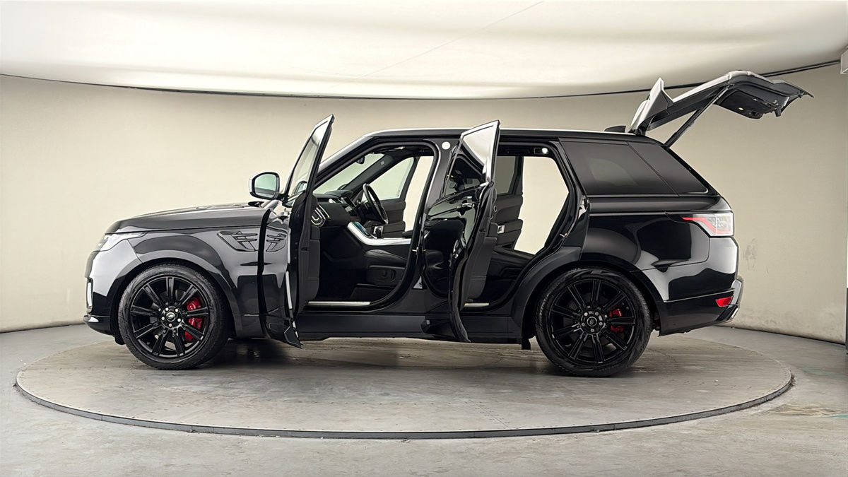 More views of Land Rover Range Rover Sport