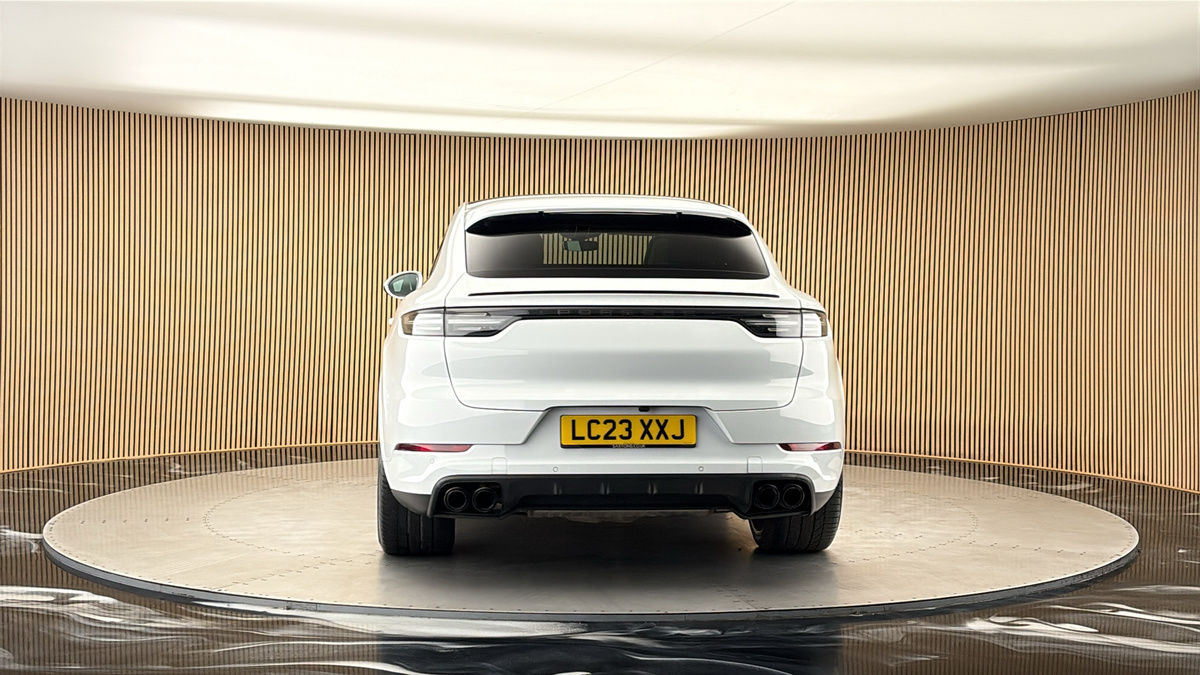 More views of Porsche Cayenne