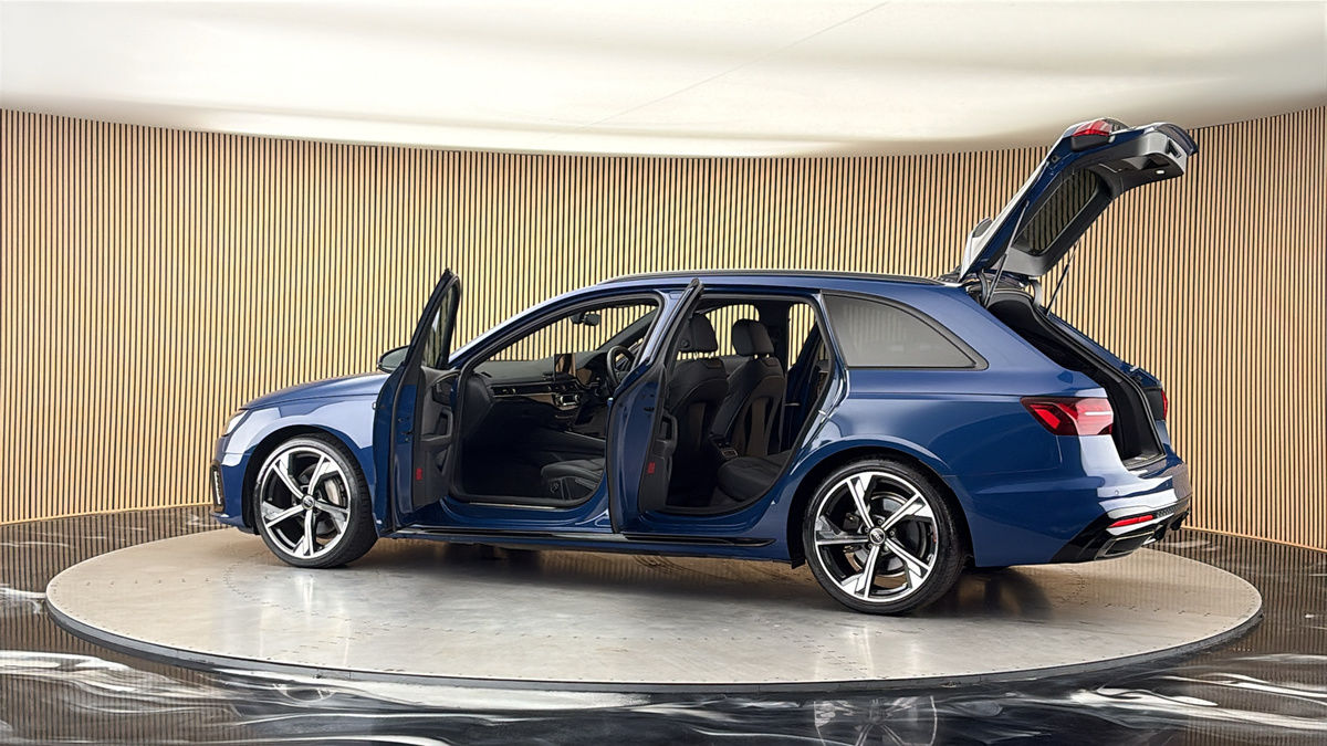 More views of Audi A4 Avant