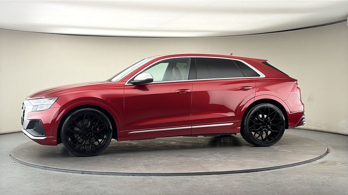 More views of Audi SQ8