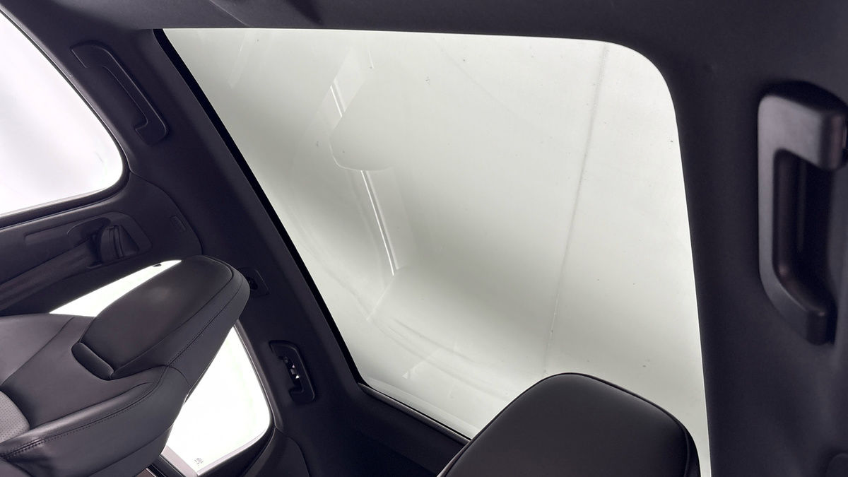 Porsche Cayenne Image 6