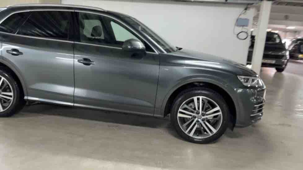 More views of Audi Q5