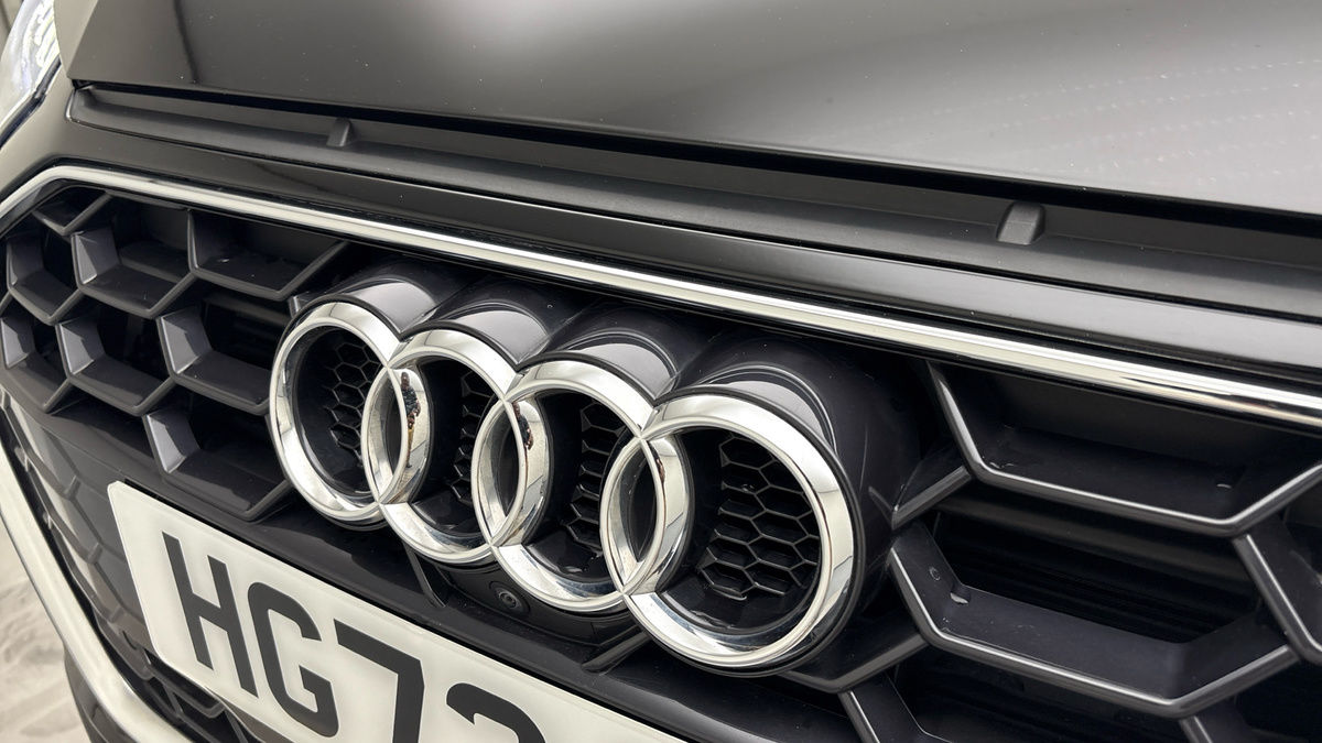 Audi A4 Avant Image 24