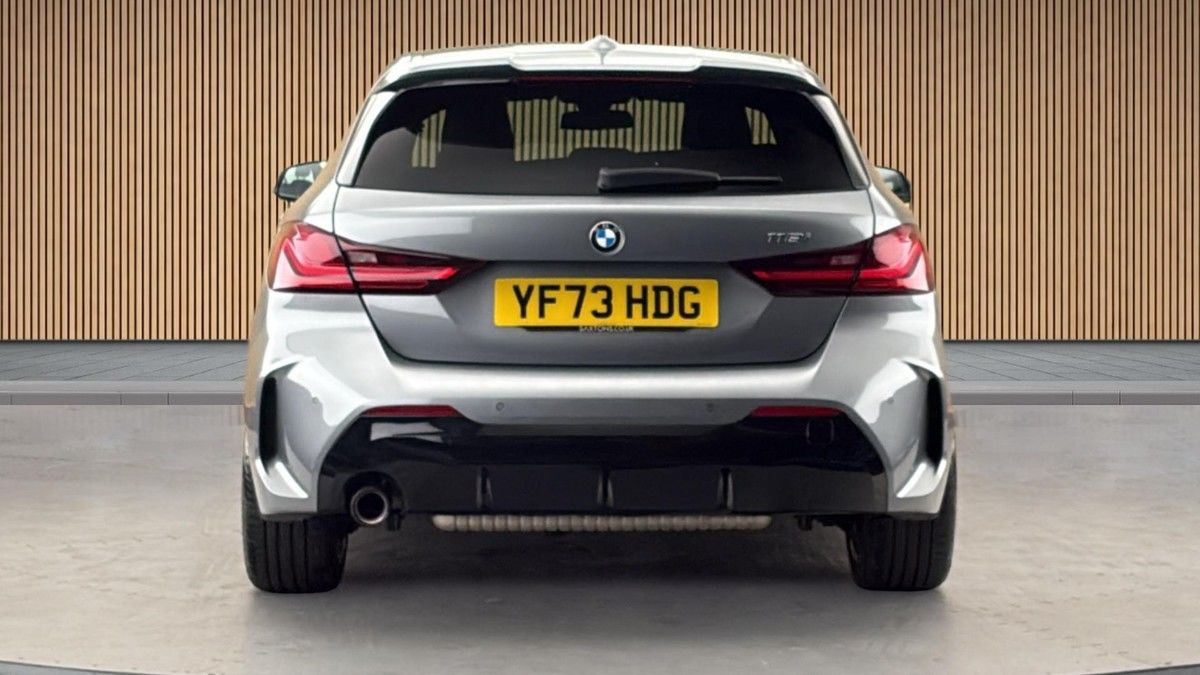 BMW 1 Series Image 4
