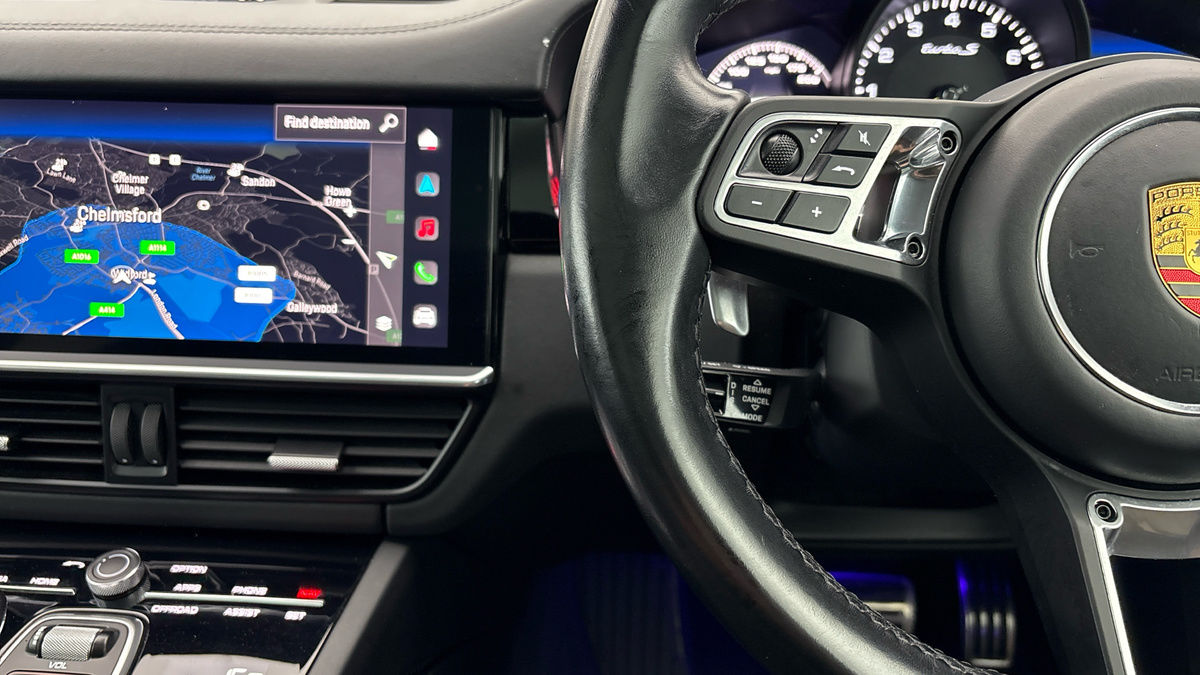 Porsche Cayenne Image 13