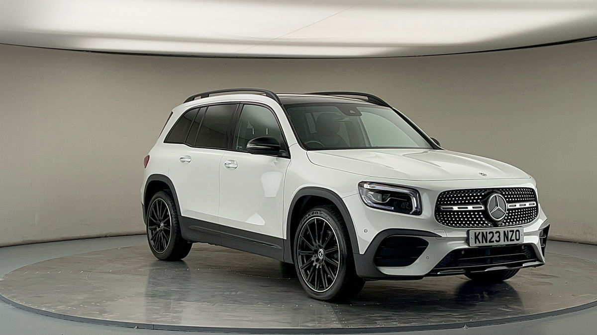 Mercedes-Benz GLB Sticky Header Image